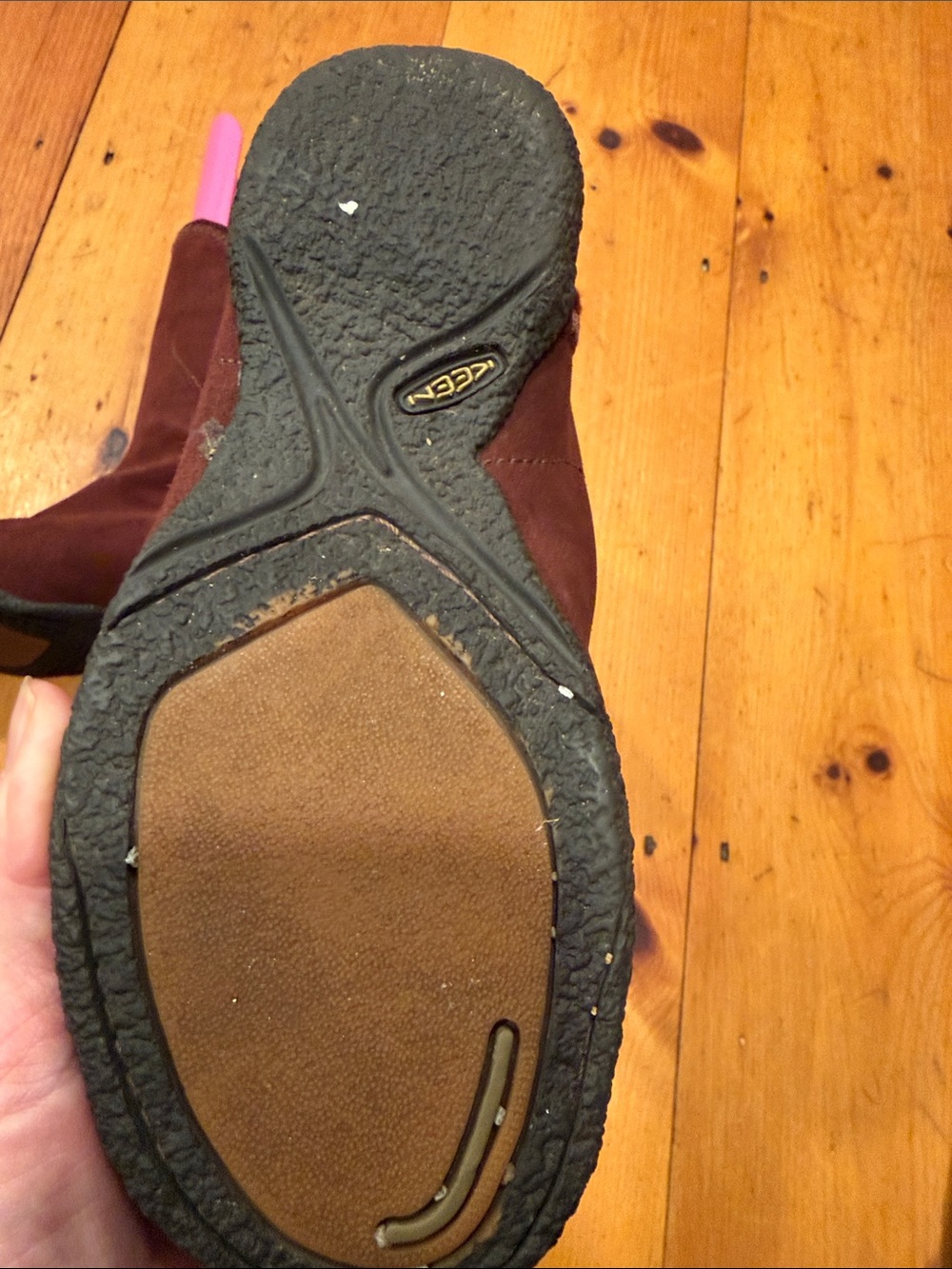 Keen Boots maroon wine color Suede Mid-Calf lined easy pull on 7.5 - Picture 9 of 11